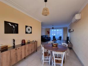 Posezení v ubytování Ces jours en Corrèze - Cosnac