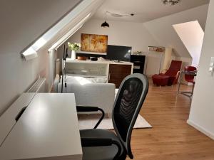 Η κουζίνα ή μικρή κουζίνα στο Apartment auf dem Gutshof möbliertes Wohnen auf Zeit