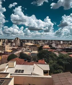 Nespecifikovaný výhled na destinaci Patos de Minas nebo výhled na město při pohledu z apartmánu