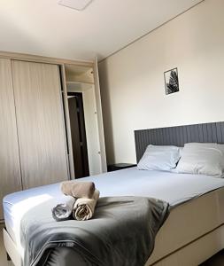 Postel nebo postele na pokoji v ubytování Residencial Castelo Branco