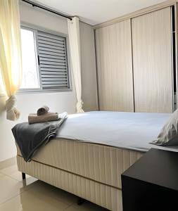 Postel nebo postele na pokoji v ubytování Residencial Castelo Branco