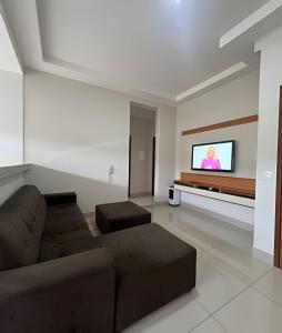 TV a/nebo společenská místnost v ubytování Residencial Castelo Branco