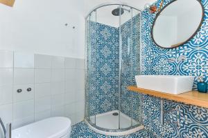 A bathroom at Villa Fantagali apt 502