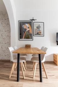 Gambar di galeri bagi Apartment with a large patio di Granada