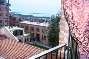 Balkón alebo terasa v ubytovaní Apartment in Molino Stucky