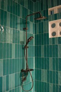 Ένα μπάνιο στο Alis Homestay