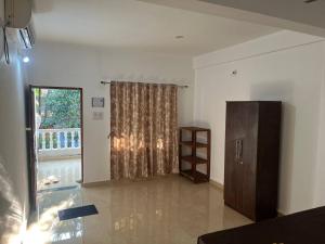 Galería fotográfica de Tender Coconut en Morjim 42 fotos más