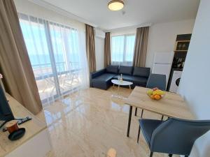 Χώρος καθιστικού στο Onyx Private Apartments