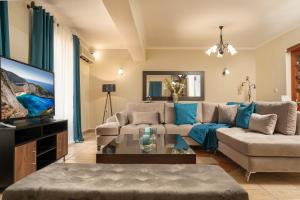 Posezení v ubytování Zante Luxury SeaView Villa with Private Pool