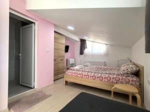 Postel nebo postele na pokoji v ubytování Чилковата Къща + 37 fotografií