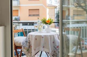Un balcon sau o terasă la Maison DeGasperi 5Min Mare - 5 Min Centro e Shop