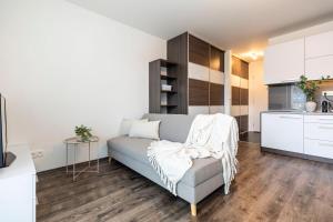 Η κουζίνα ή μικρή κουζίνα στο ALURE RESIDENCES 14 & 24h self check-in, private parking in front of the apartment building included, new building, CITY CENTER