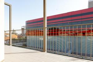 マラネッロにあるMaranello Suiteのバルコニーから見た建物の眺め