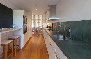 Afbeelding uit fotogalerij van Villa Oasis in Troia