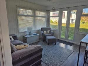 Gallery image of Pebbles in Pembrokeshire