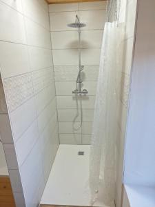 Ένα μπάνιο στο Appartement ELI ELO 2