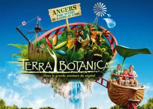 a poster for the ferris bounce at the theme park at Jolie maison familiale 14 personnes in Trélazé