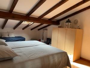 Katil atau katil-katil dalam bilik di Appartement T2 vue mer, piscine Linguizzetta Bravone +58 gambar