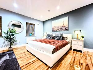 Gallery image of Master bedroom with ensuite in Lucan +21 photos