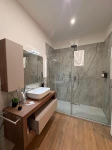 Eterna Suites Roma的一间浴室