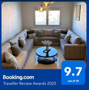 Luxe appartement Berkane的休息区