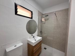 Ένα μπάνιο στο SEAVIEW ALCALA 2 bedroom +47 φωτογραφίες