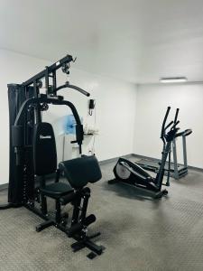Fitness centrum a/nebo fitness zařízení v ubytování Baymont by Wyndham Durango