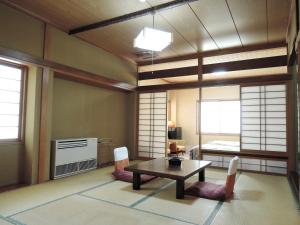 Fotografie z fotogalerie ubytování 咲花温泉 ホテル丸松 v destinaci Gosen