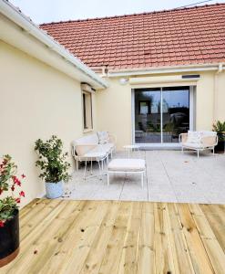 Patio nebo venkovní prostory v ubytování Le Jardin des Lacs Gîte Nature et SPA