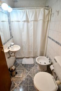 Ένα μπάνιο στο Hostal El Cerrito