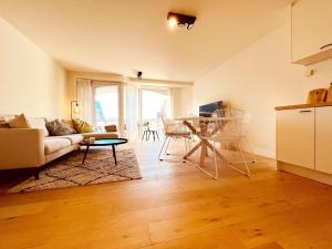 Χώρος καθιστικού στο Apartment in Wenduine near Zeedijk Beach