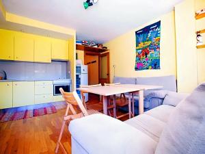 Kuchyňa alebo kuchynka v ubytovaní Apartamento