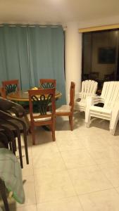 Posezení v ubytování Departamento 4 habitaciones 12 personas vista al mar 8vo piso Playa Almendro