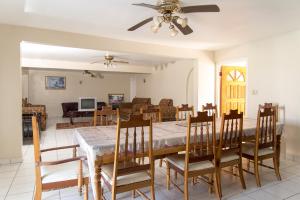 Gallery image of Villa Donna Inn in Montego Bay