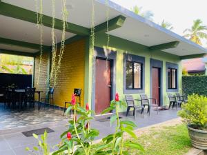 Κήπος έξω από το The Paramount Lodge