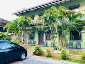 Κήπος έξω από το The Paramount Lodge