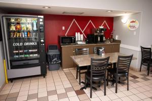 Bebidas en Ramada by Wyndham Cranbrook