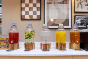 Hilton Garden Inn Dublin City Centre的酒水