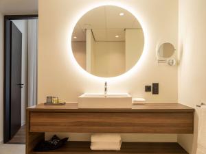 DoubleTree by Hilton Sittard的一间浴室