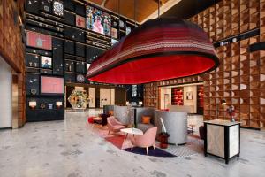 Andaz Doha, by Hyattにあるシーティングエリア
