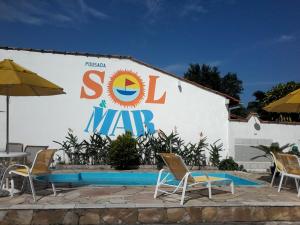 Bazén v ubytování Pousada Sol e Mar nebo v jeho okolí