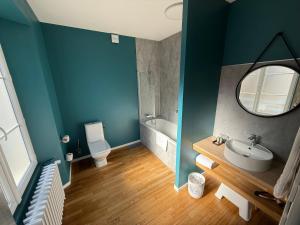 Koupelna v ubytování OXXOTEL & Spa