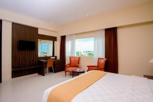 TV o dispositivi per l'intrattenimento presso Istana Nelayan Hotel & Convention Powered by Archipelago