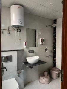 Imagen de la galería de Hotel Comfort Inn, en Gurgaon