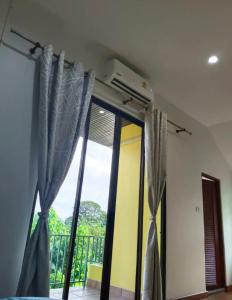 Fotografie z fotogalerie ubytování Yellow house v destinaci Pláž Patong