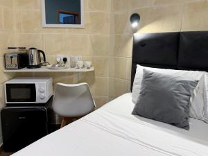 Afbeelding uit fotogalerij van Mini Studios in Central Victoria in Victoria