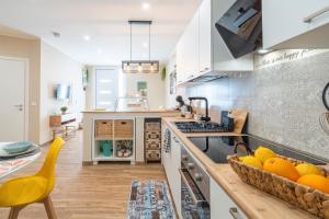 Η κουζίνα ή μικρή κουζίνα στο Solemì