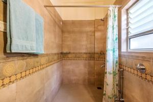 Fotografie z fotogalerie ubytování CosmicStays Elysium Farmhouse v destinaci Kolvan