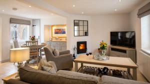 Μια τηλεόραση ή/και κέντρο ψυχαγωγίας στο Gordon Cottage