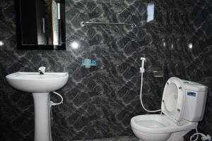 Ένα μπάνιο στο SSS HOTEL